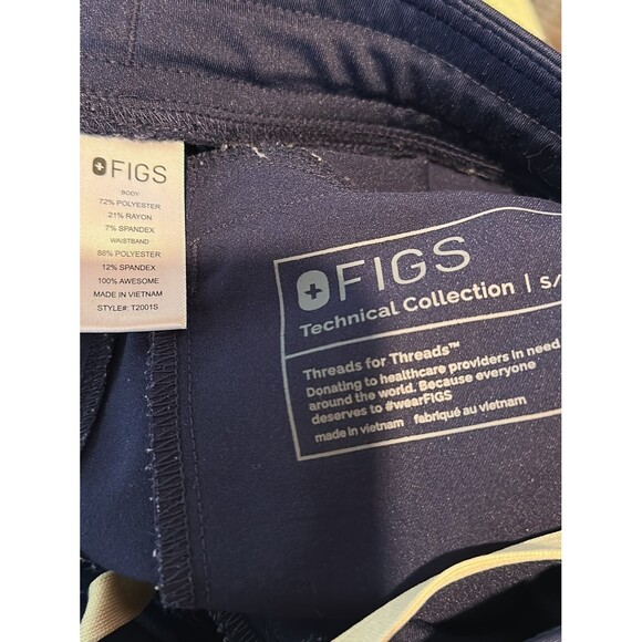Figs technical collection size small Navy blue euc - Picture 8 of 8